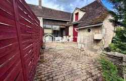 Le Tranger, Centre 36700