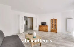 4 Rue Jules Guesde, Issy-les-Moulineaux, Île-de-France 92130