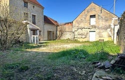 LICHERES PRES AIGREMONT, Bourgogne 89800