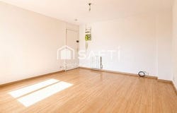 Reims, Champagne-Ardenne 51100