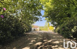 Plouvien, Brittany 29860
