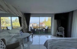 Évian-les-Bains, Haute-Savoie 74500