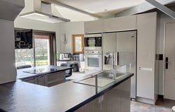 Changé, Pays de la Loire 72560