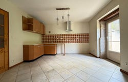 LONS-LE-SAUNIER, Bourgogne-Franche-Comté 39000