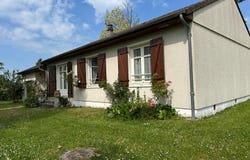 Uzay-le-Venon, Centre 18190