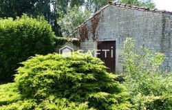 Les Touches-De-Perigny, Poitou-Charentes 17160