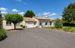 Civray, Nouvelle-Aquitaine 86400