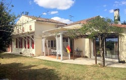 Jonzac, Charente-Maritime