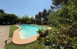 LA TOUR D AIGUES, Provence-Alpes-Côte d'Azur 84240
