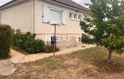 Neuville-De-Poitou, Poitou-Charentes 86170