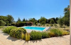 LAURIS, Provence-Alpes-Côte d'Azur 84360