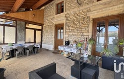 Ozenay, Bourgogne-Franche-Comté 71700