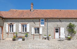 NEMOURS, Île-de-France 77140