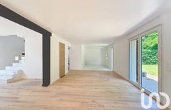 Le Mesnil-Saint-Denis, Île-de-France 78320