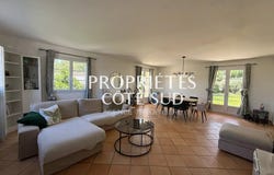 Tavel, Languedoc-Roussillon 30126