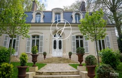 Sens, Burgundy 89100