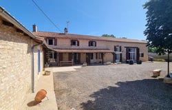 7, Rue de la Charagis, Villiers, Poitou-Charentes 86190