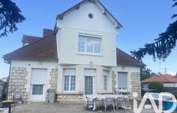 Chablis, Bourgogne-Franche-Comté 89800