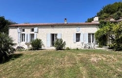 Dompierre-Sur-Charente, Poitou-Charentes 17610