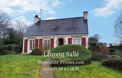 Questembert, Brittany 56230