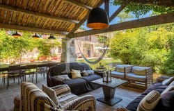 Pernes-les-Fontaines, Provence-Alpes-Côte d'Azur 84210