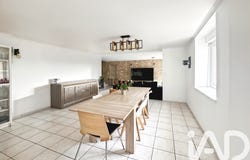Saint-Sixte, Auvergne-Rhône-Alpes 42130