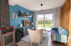 Igoville, Normandy 27460