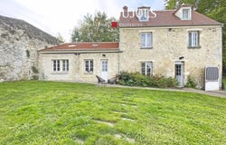 Senlis, Picardie 60300