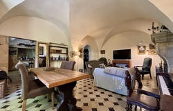 Ansouis, Provence-Alpes-Côte d'Azur 84240