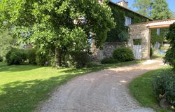 BUSSEROLLES, Nouvelle-Aquitaine 24360