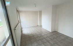 Macon, Bourgogne 71000