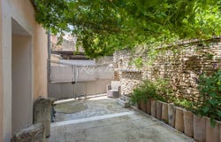 Cabrières-d'Avignon, Vaucluse 84220