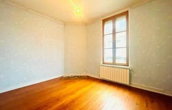 Sens, Yonne 89100