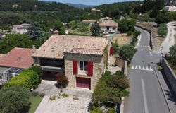 Le Barroux, Provence-Alpes-Côte d'Azur 84330
