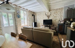 Arcy-sur-Cure, Bourgogne-Franche-Comté 89270