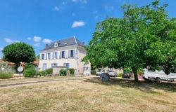 Aubeterre-sur-Dronne, Poitou-Charentes 16390