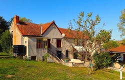 Barnay, Burgundy 71540