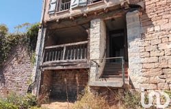 Caylus, Occitanie 82160