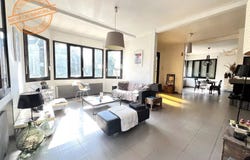 82 avenue de lanessan, Champagne-au-Mont-d'Or, Rhône 69410