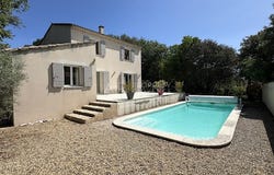 Cabrières-d'Avignon, Provence-Alpes-Côte d'Azur 84220