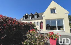Plouvien, Brittany 29860
