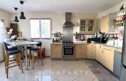Pau, Aquitaine 64000