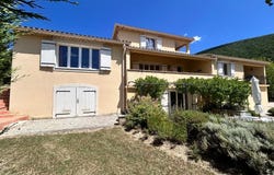 Montbrun-les-Bains, Rhône-Alpes 26570