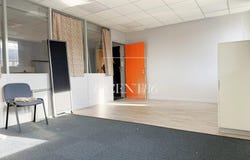 1 Rue Colonel Chambonnet, Bron, Rhône 69500