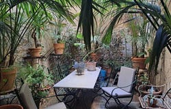 Arles, Bouches-du-Rhône 13104