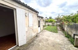 SAINTES, Poitou-Charentes 17100