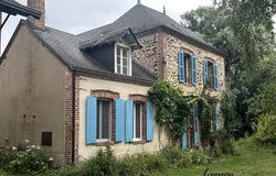 Vailly-sur-Sauldre, Centre 18260