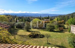 Saint-Saturnin-lès-Apt, Provence-Alpes-Côte-d'Azur 84490