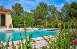 Peypin-d'Aigues, Vaucluse 84240