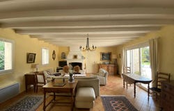 Cadenet, Provence-Alpes-Côte-d'Azur 84160